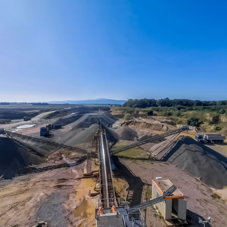 Werksbegehung Kieswerk Bühne